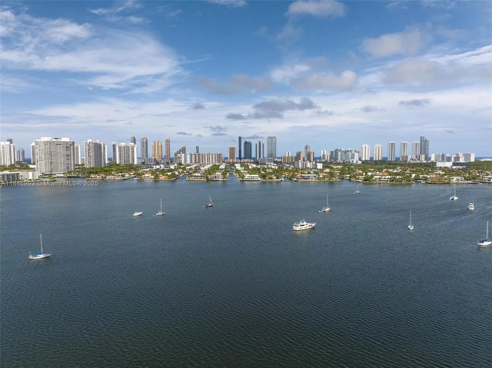 17111 Biscayne Blvd, #207