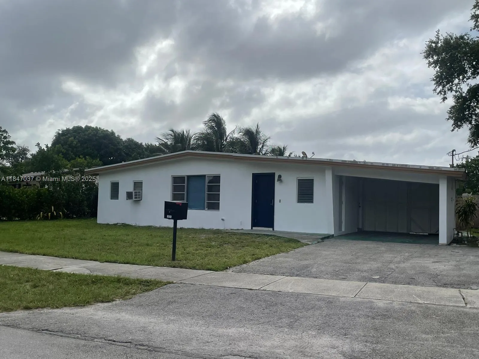 2024 NW 10th Ave