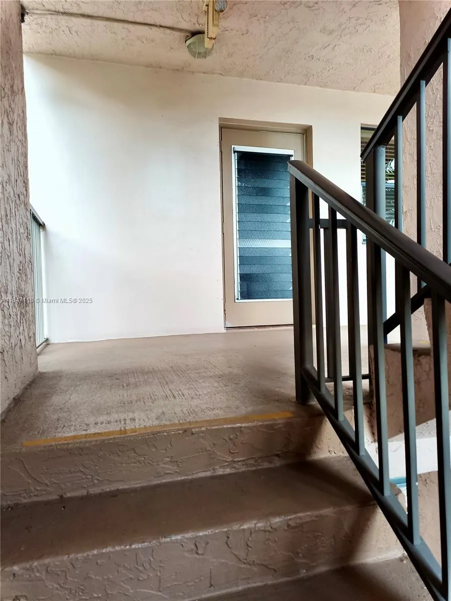 10402 Sunrise Lakes Blvd, #201