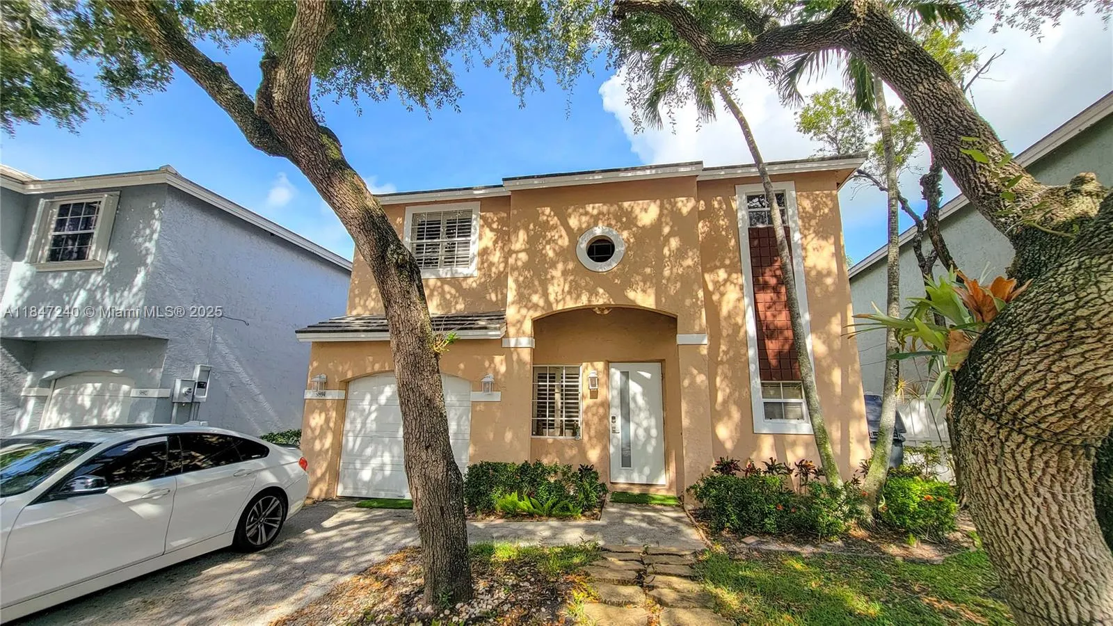 9894 NW 2nd Ct