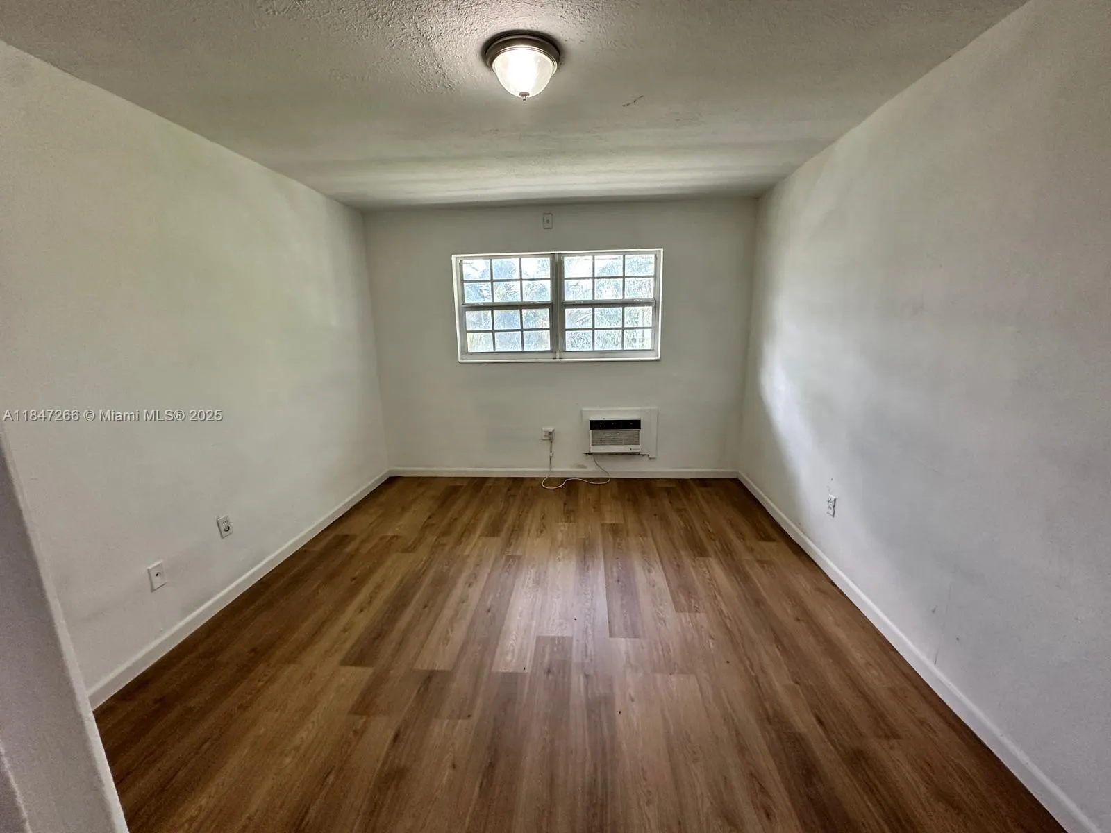 1471 NE 170th St, #215A