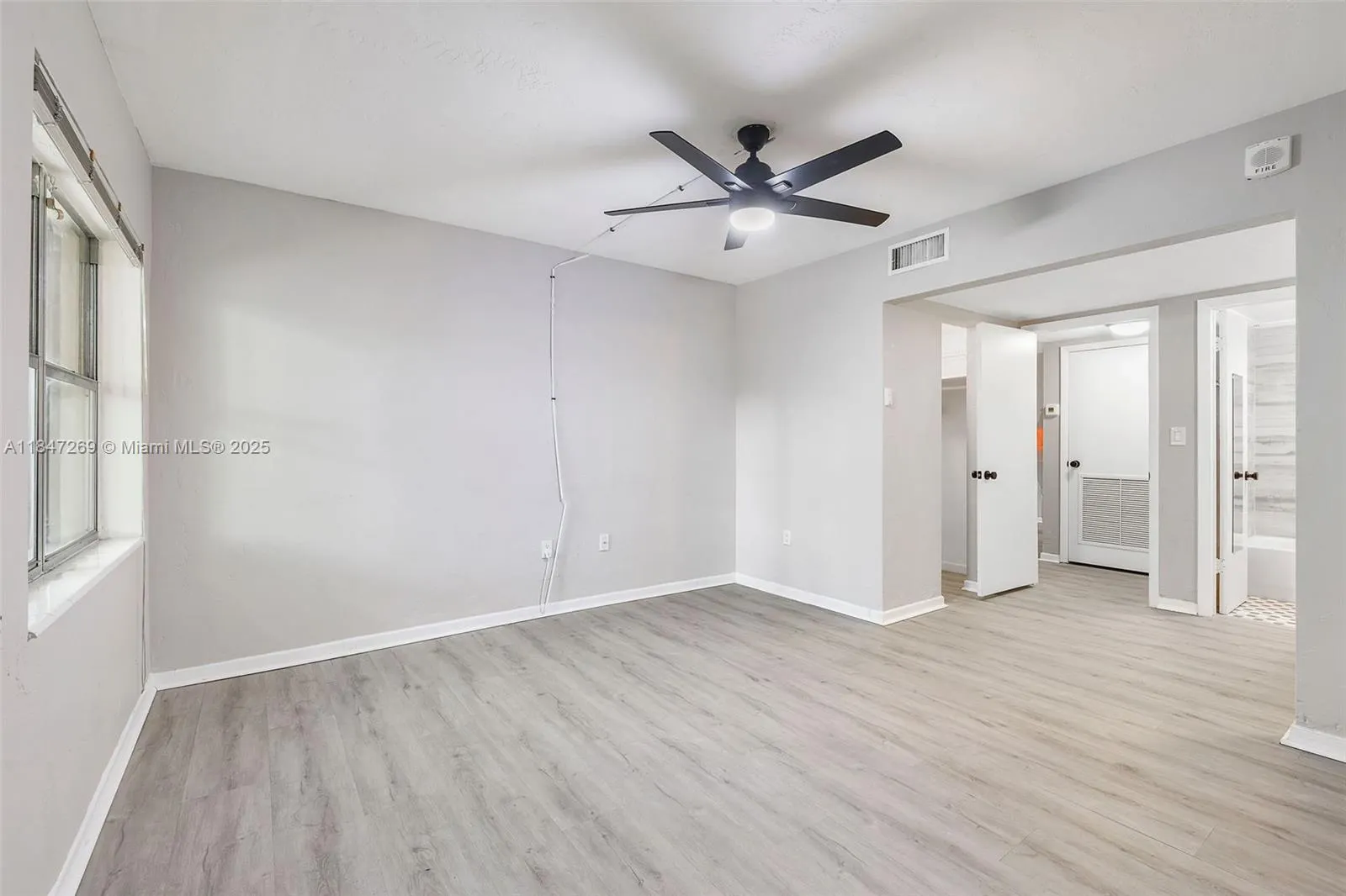 1205 Mariposa Ave, #320