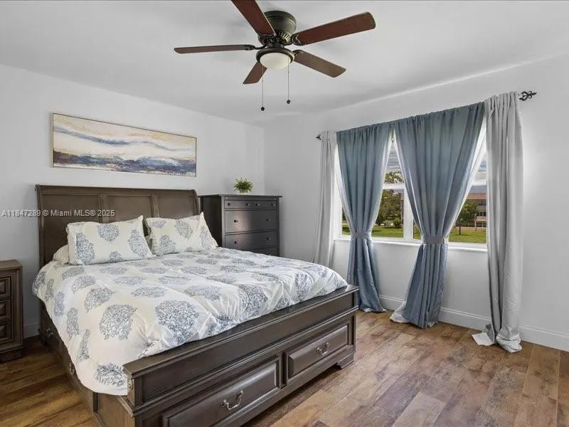 9330 Sunrise Lakes Blvd, #304