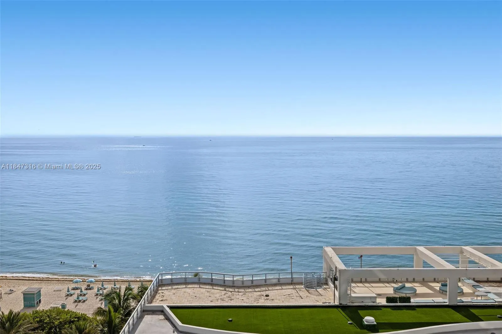 6799 Collins Ave, #1002