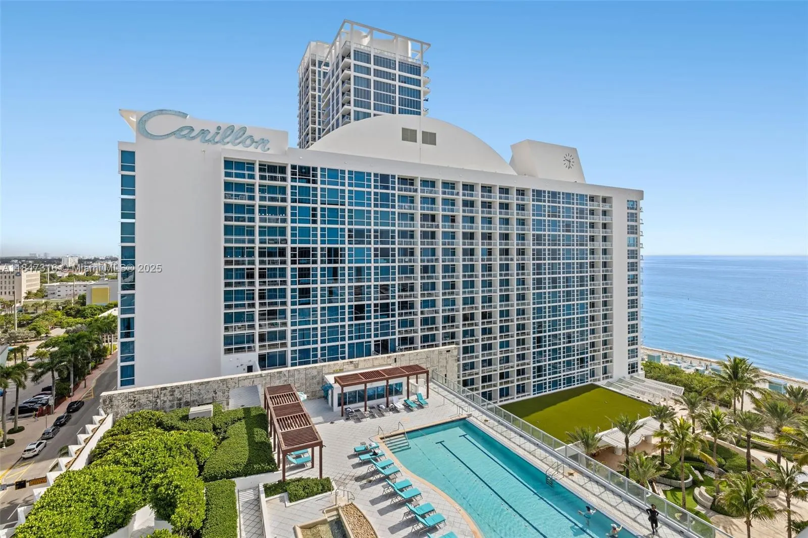 6799 Collins Ave, #1002