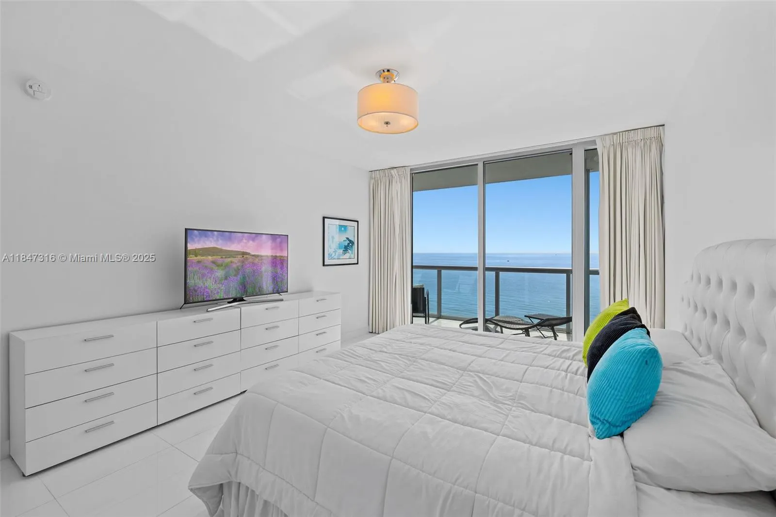 6799 Collins Ave, #1002