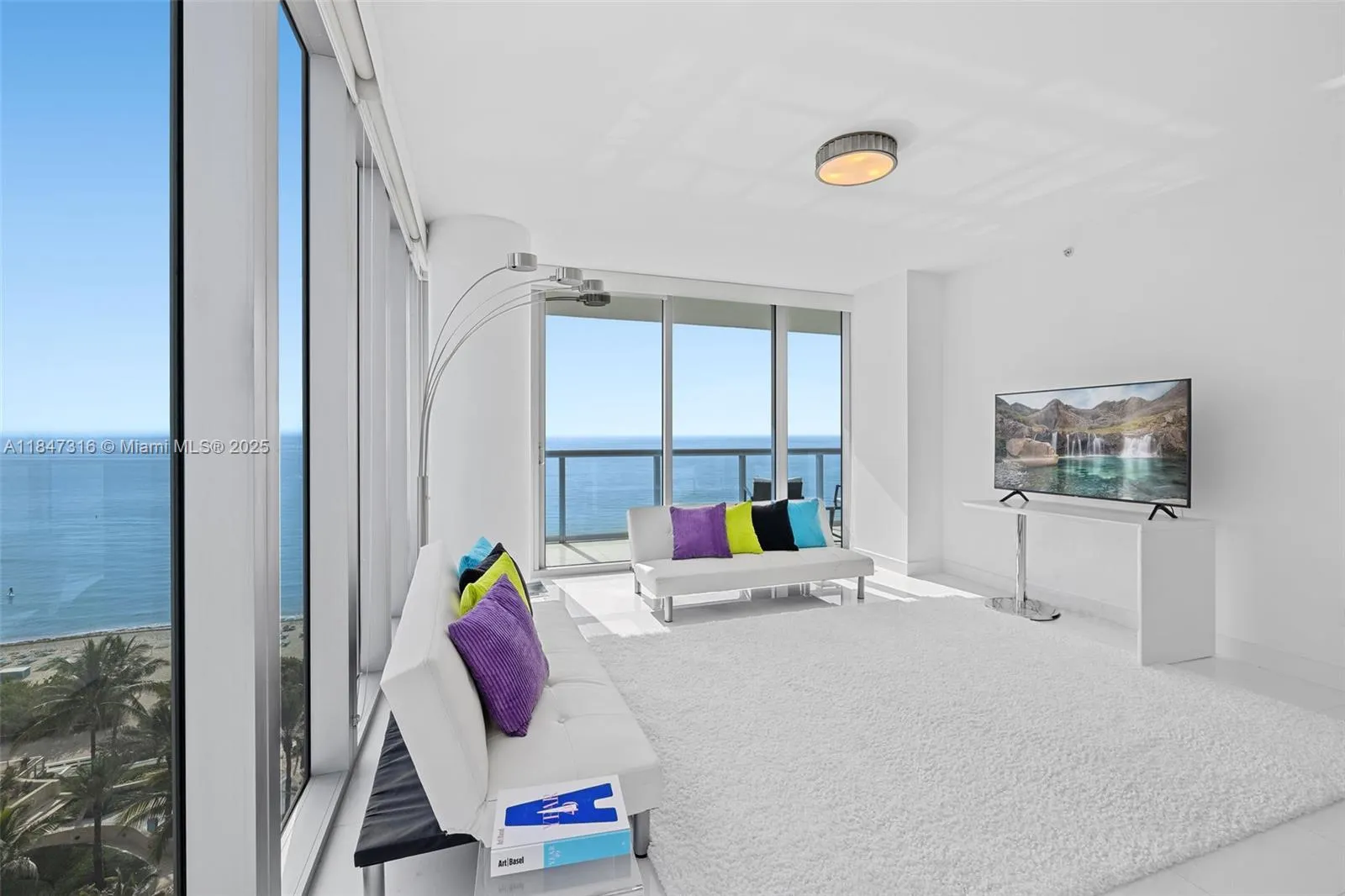 6799 Collins Ave, #1002