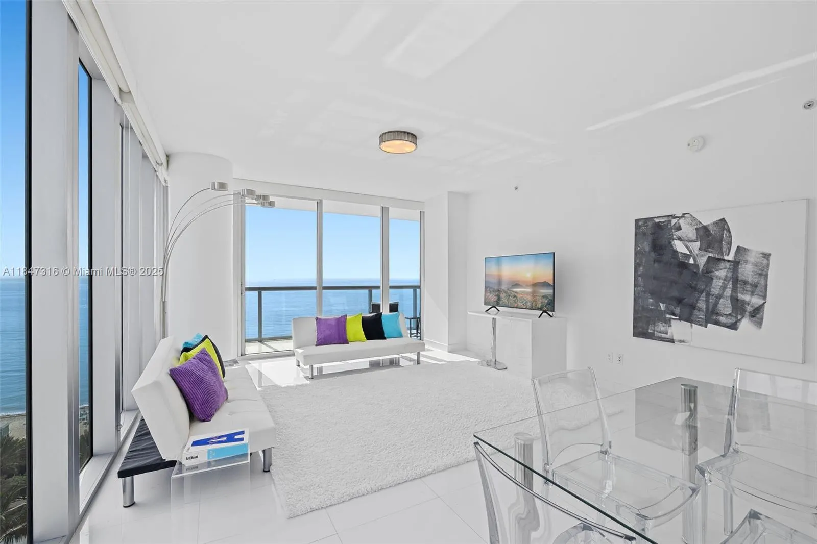 6799 Collins Ave, #1002