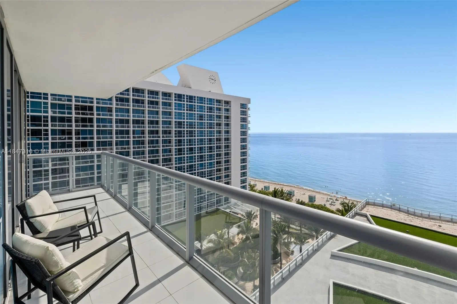 6799 Collins Ave, #1002