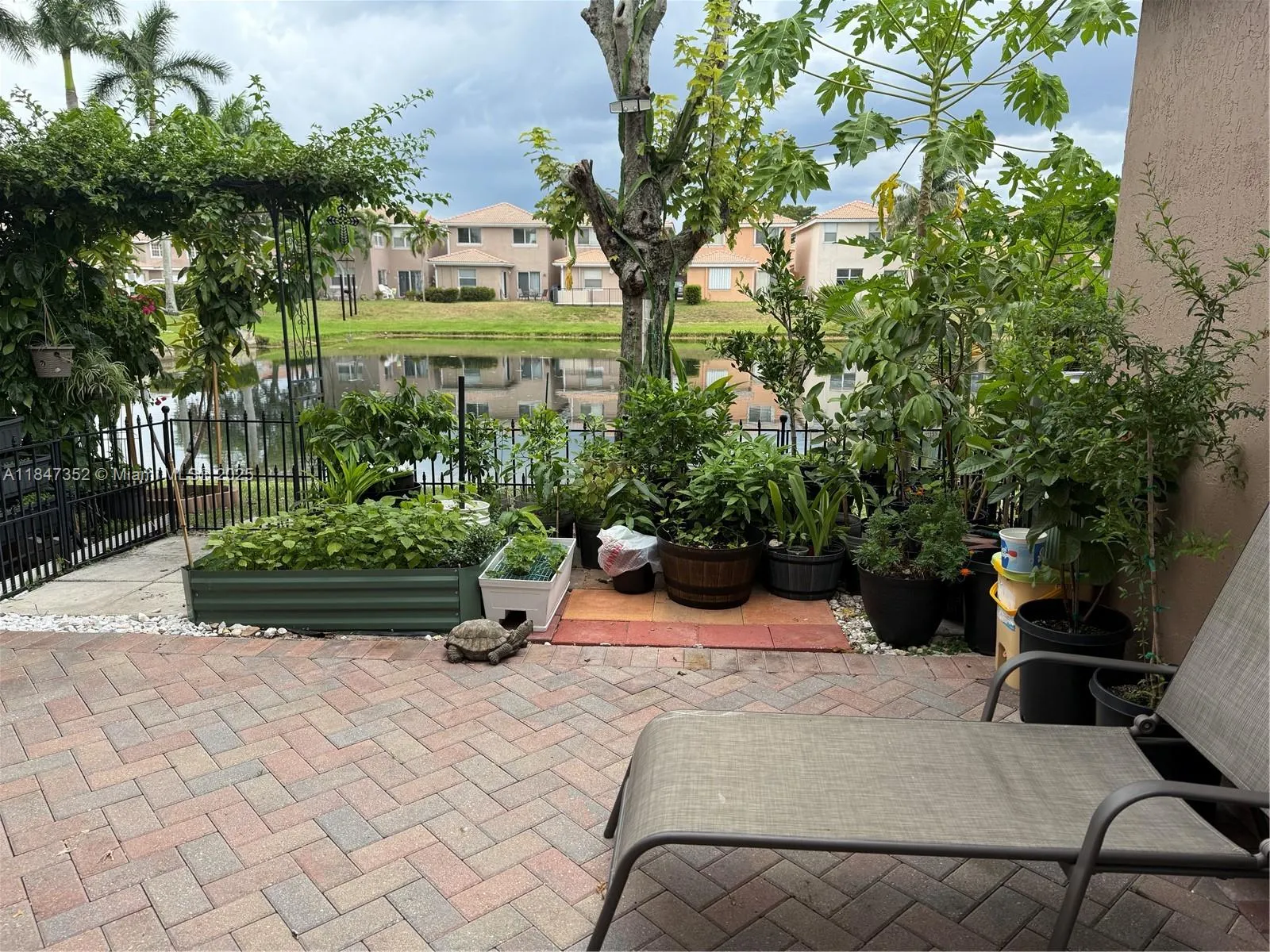 9430 NW 55th StREET