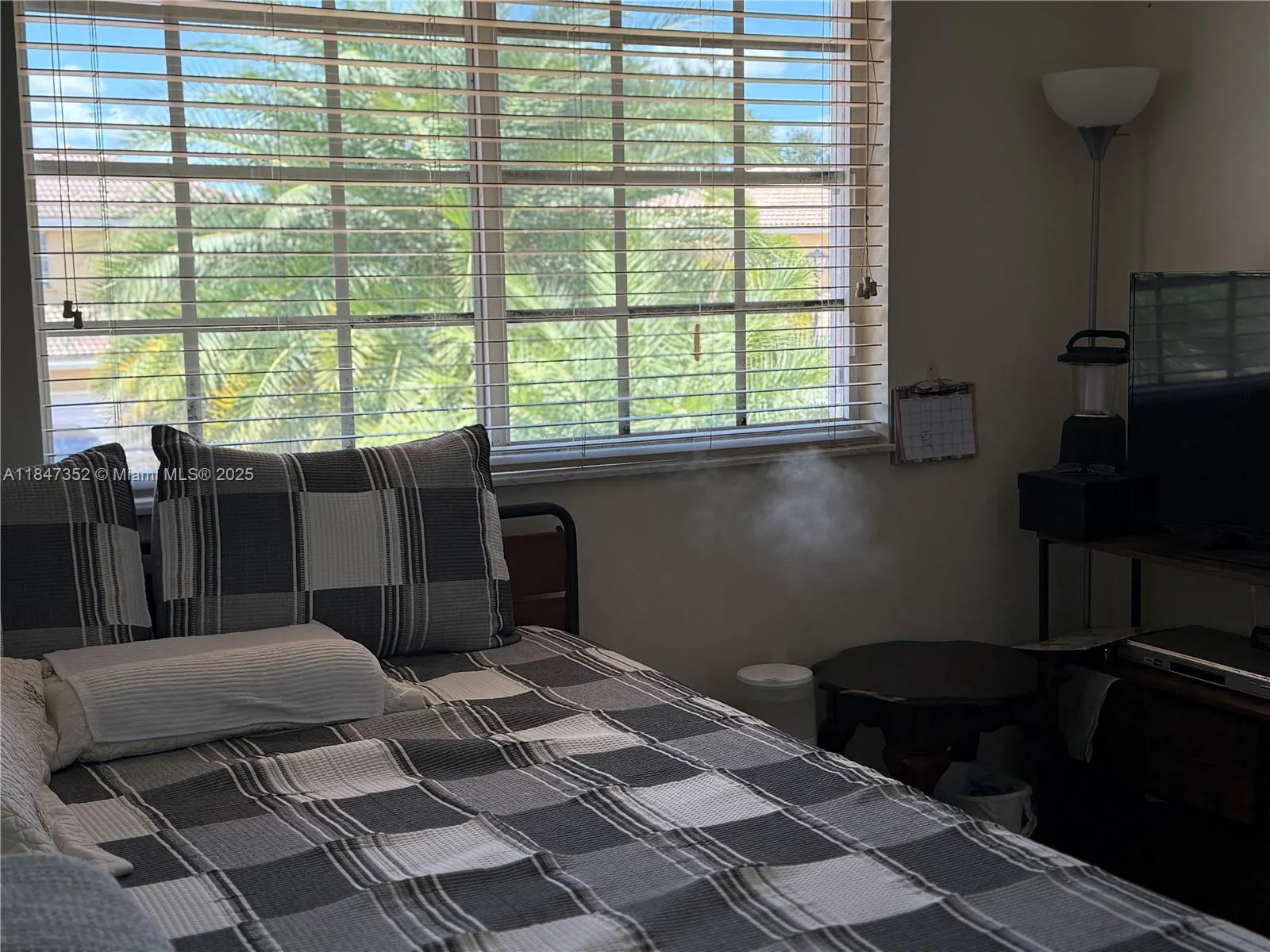 9430 NW 55th StREET
