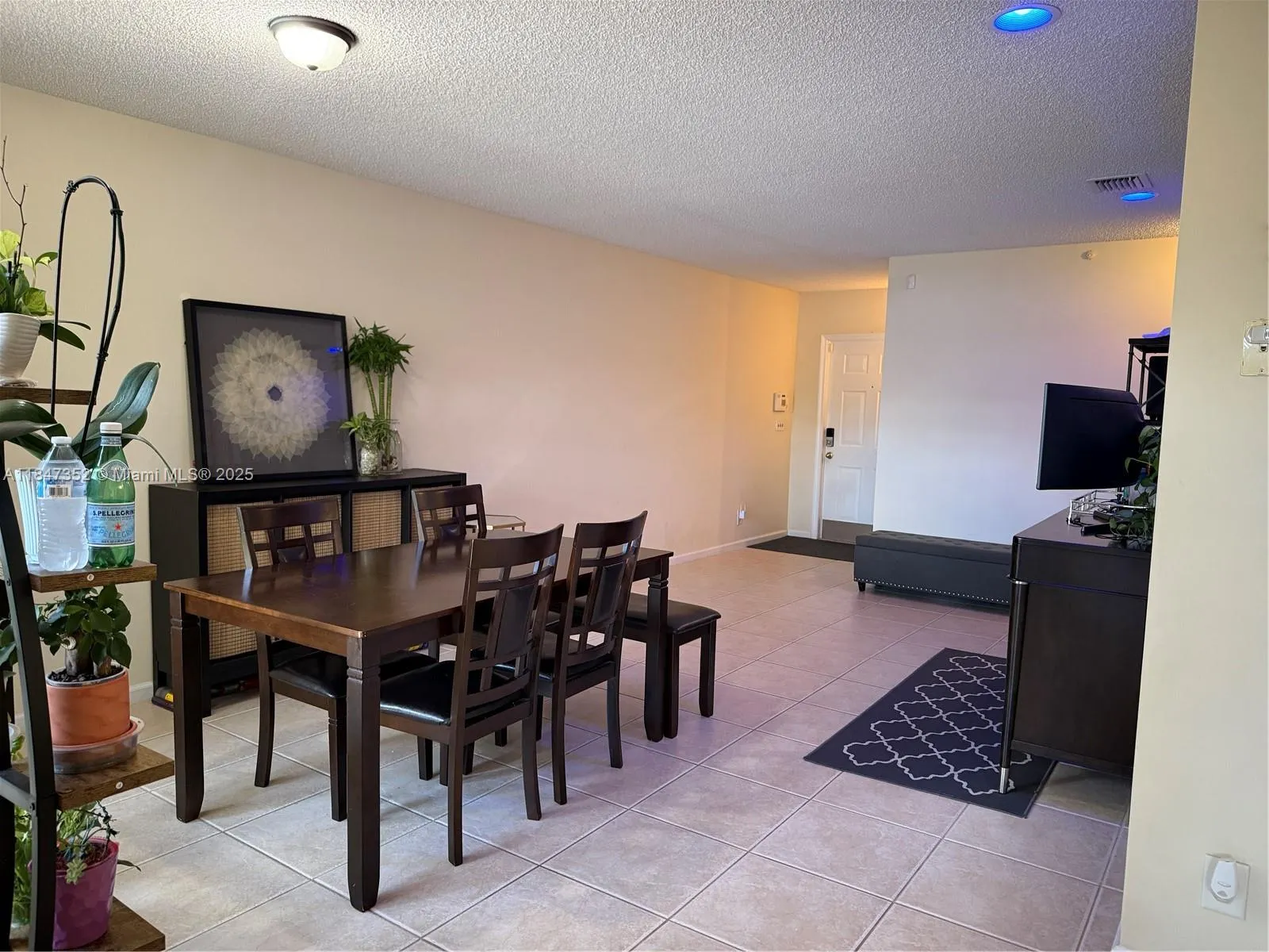 9430 NW 55th StREET