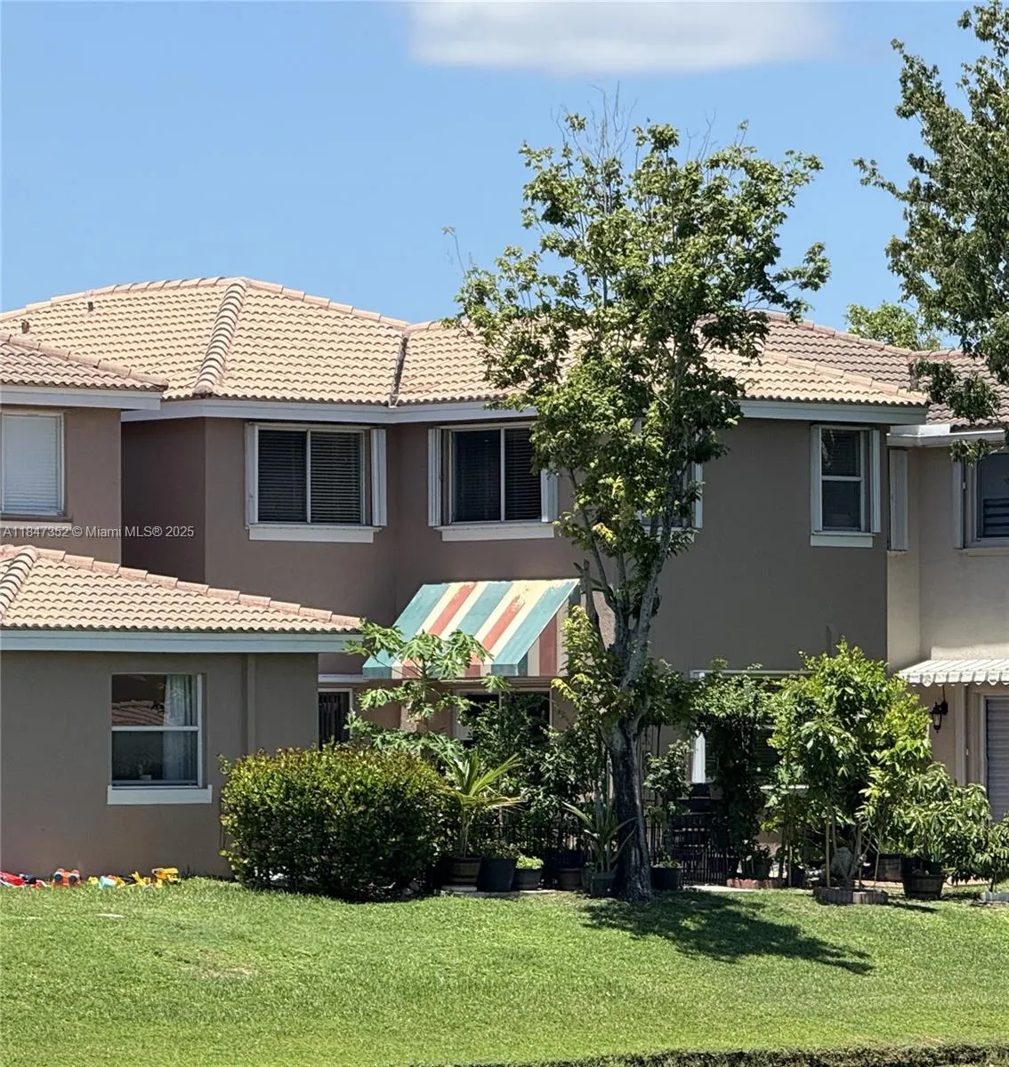 9430 NW 55th StREET