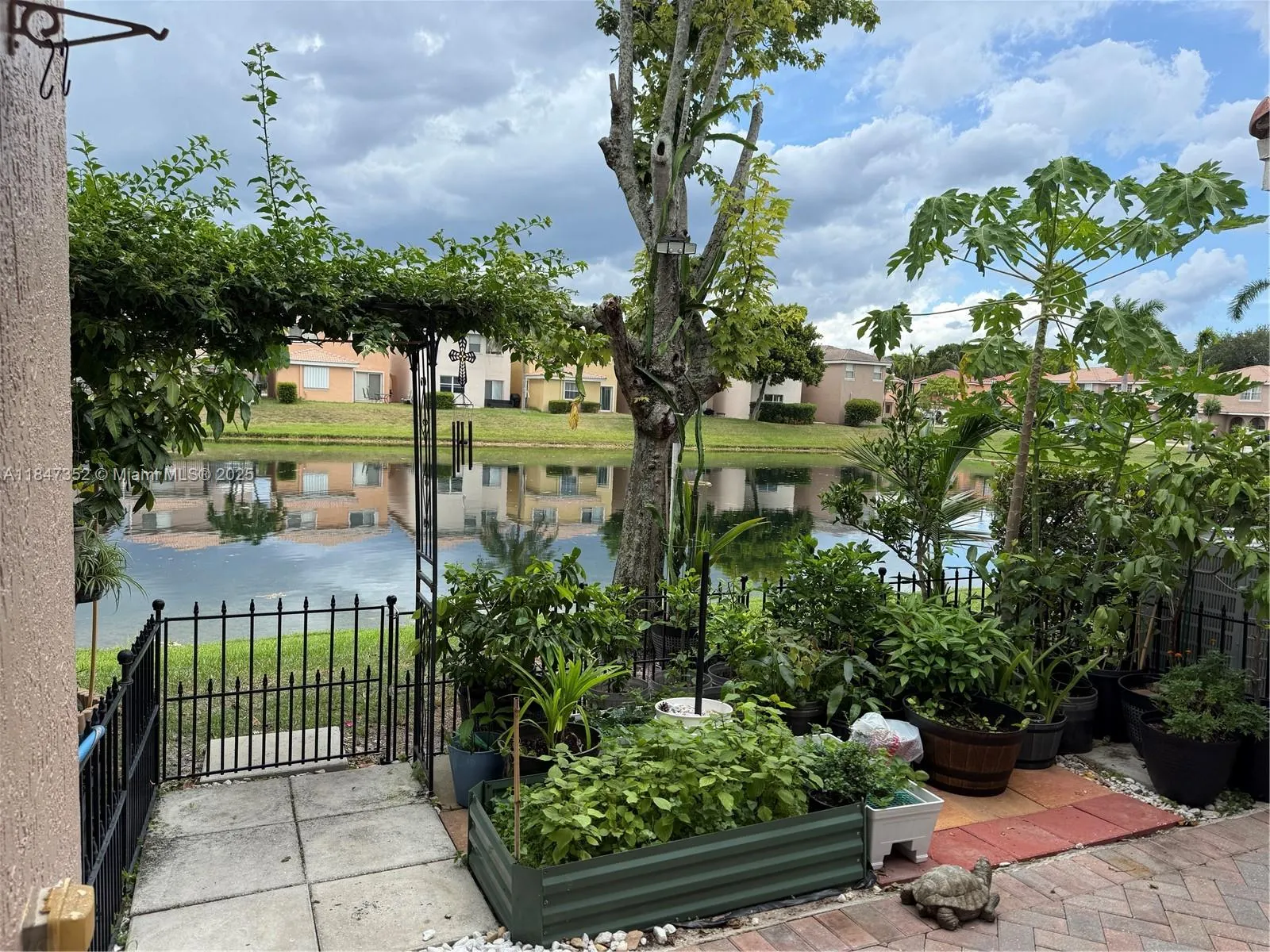 9430 NW 55th StREET