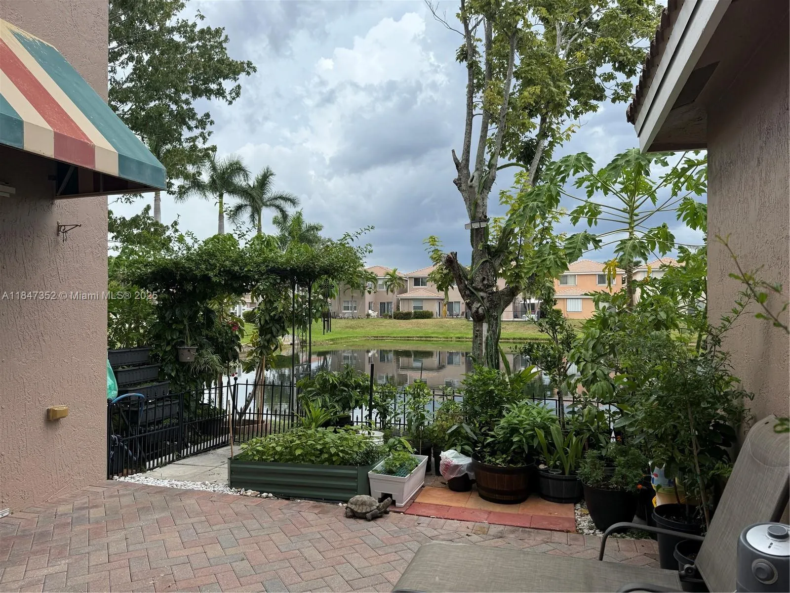 9430 NW 55th StREET