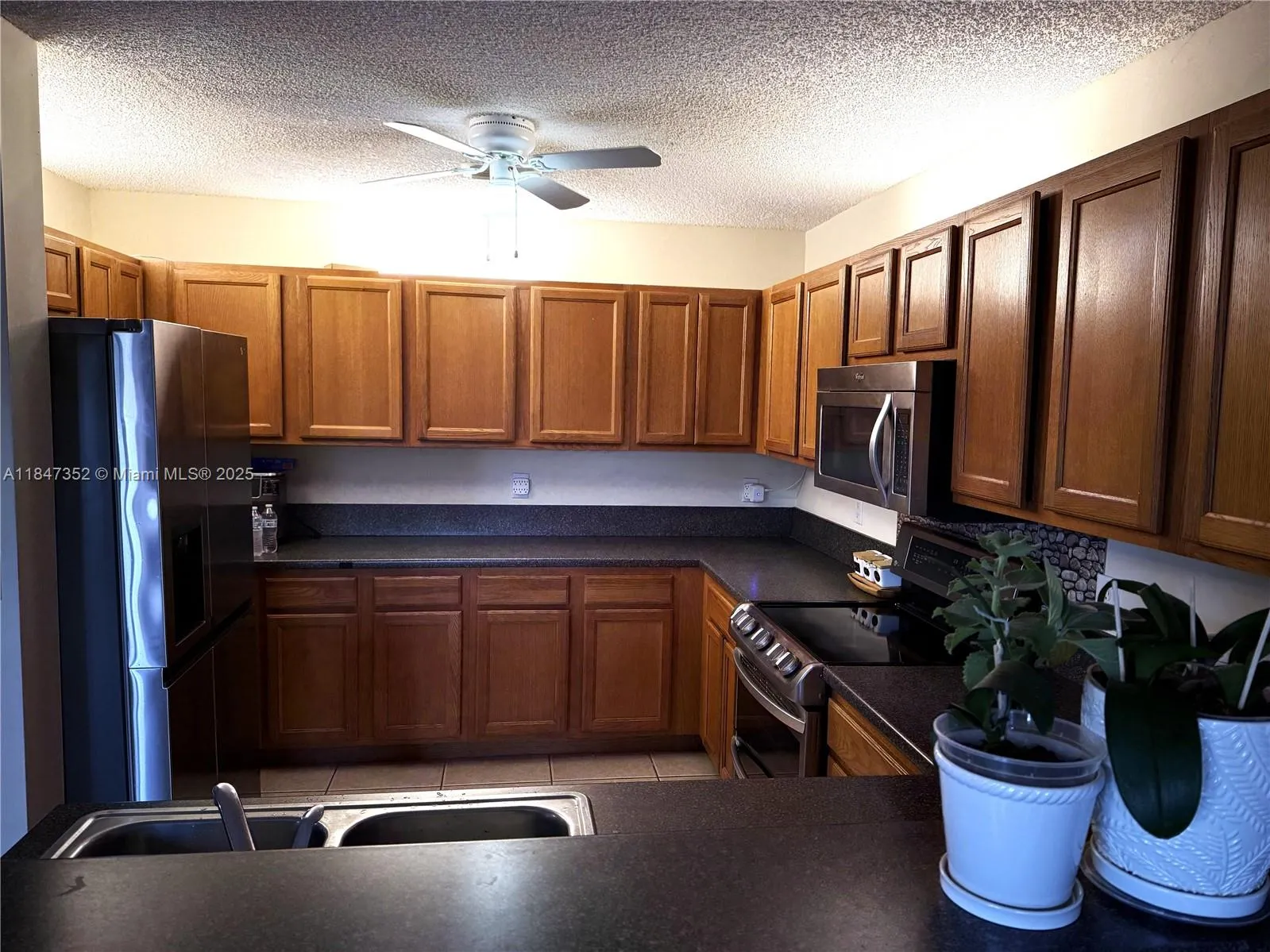 9430 NW 55th StREET