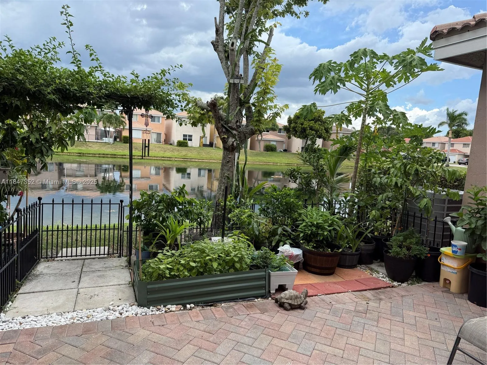 9430 NW 55th StREET