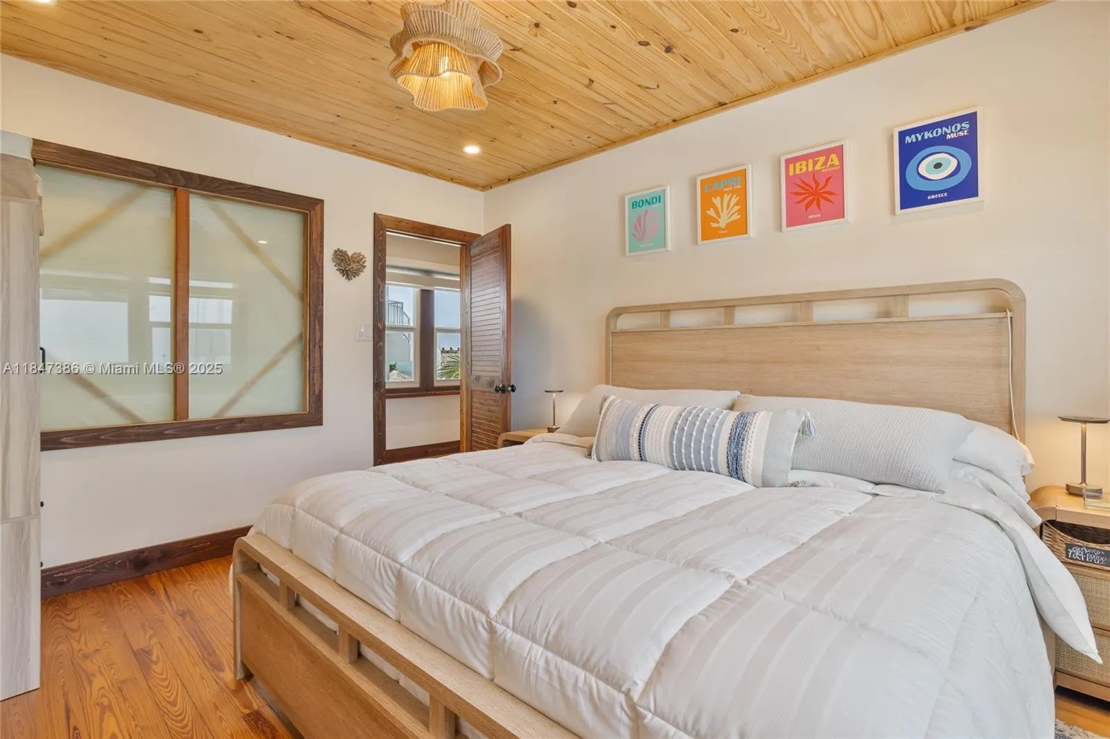 235 Tavernier Dr