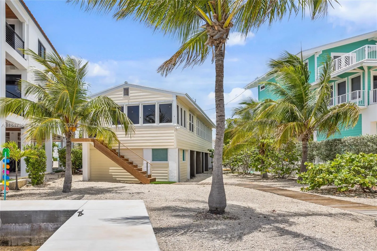 235 Tavernier Dr