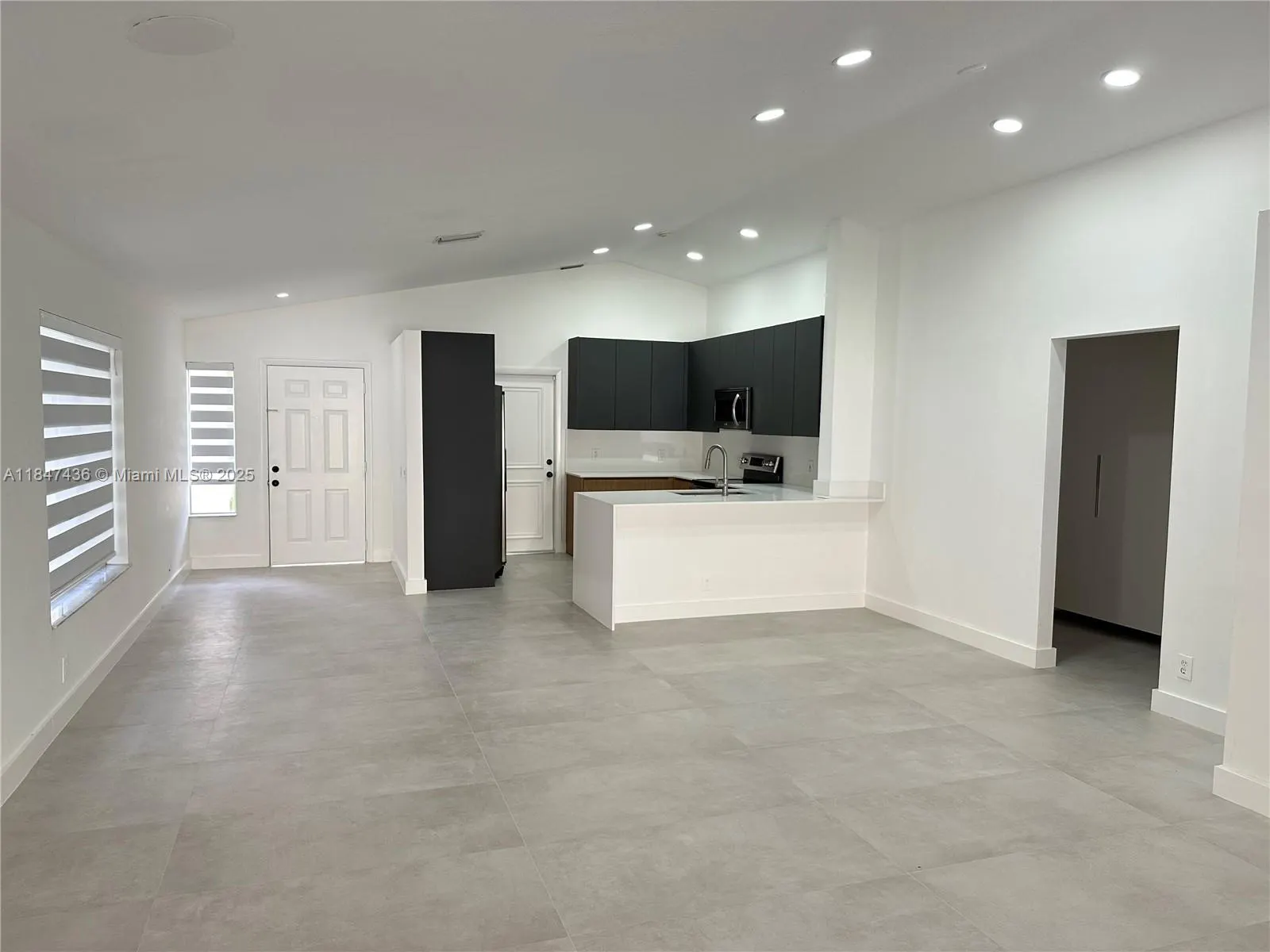 591 Talavera Rd, #591