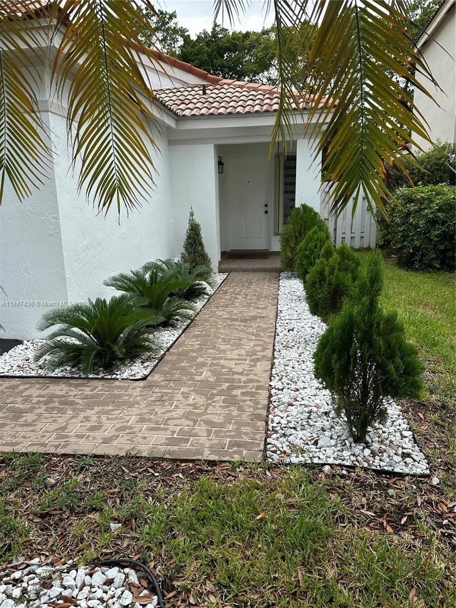 591 Talavera Rd, #591