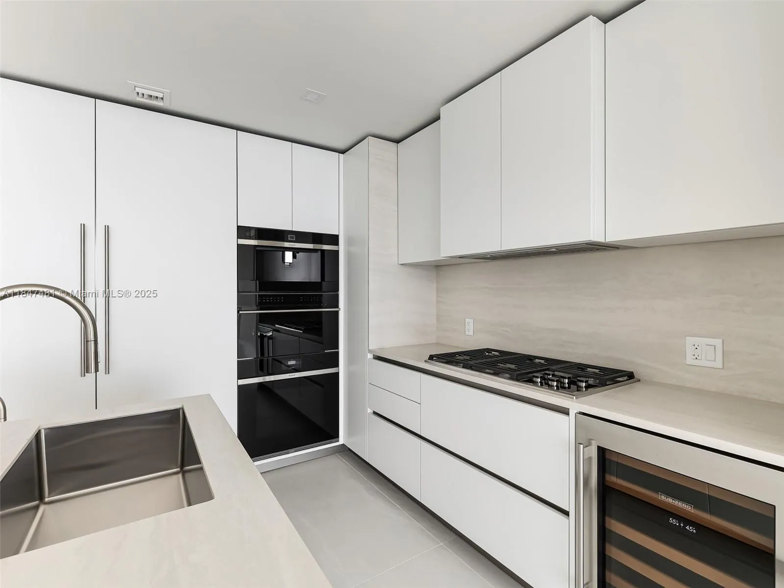 900 N Ocean Blvd, #705