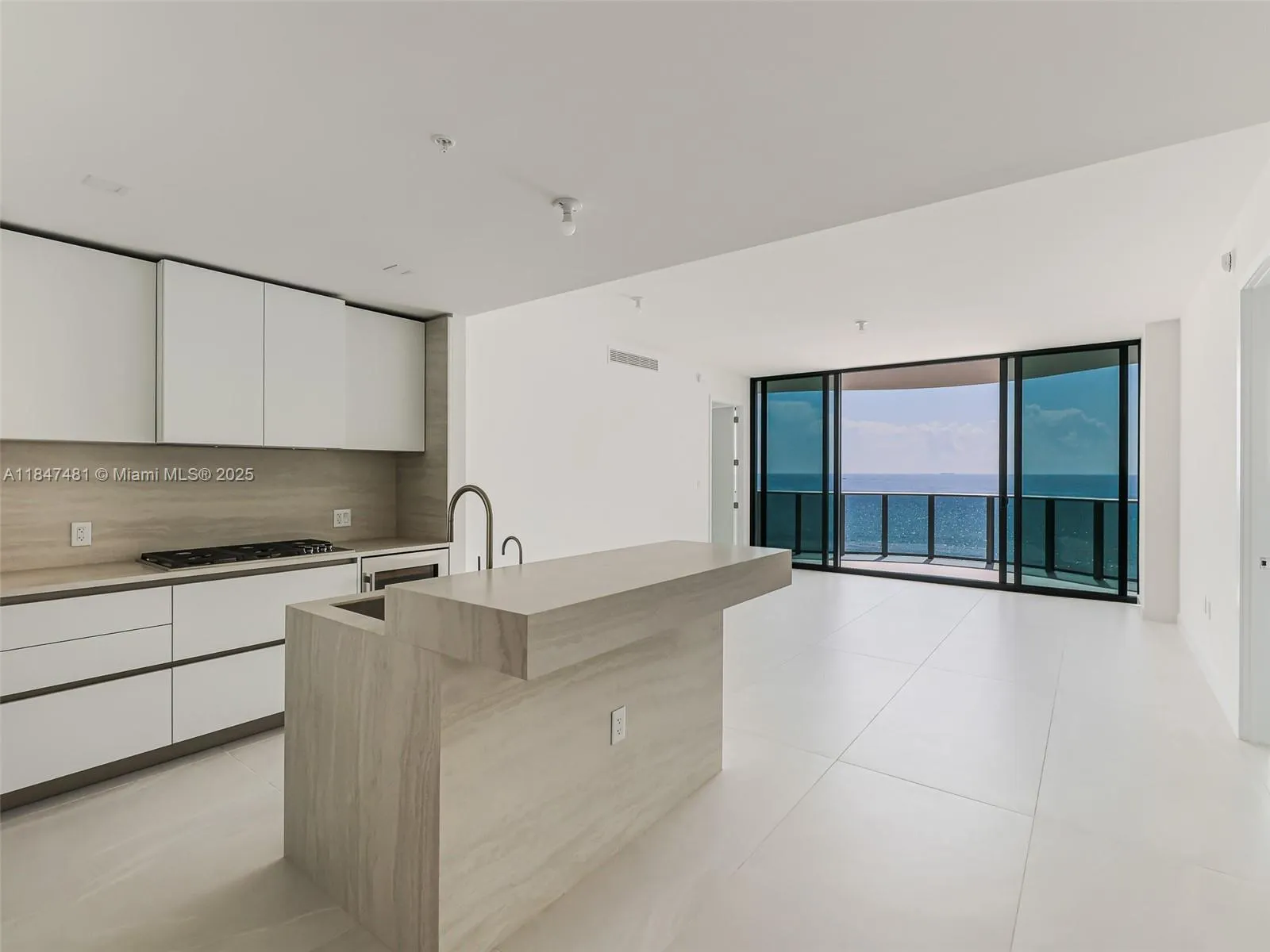 900 N Ocean Blvd, #705