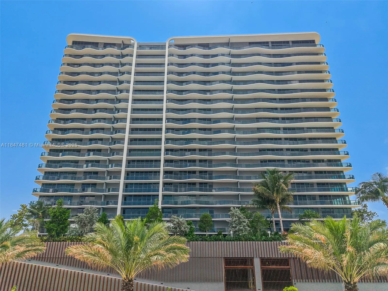 900 N Ocean Blvd, #705
