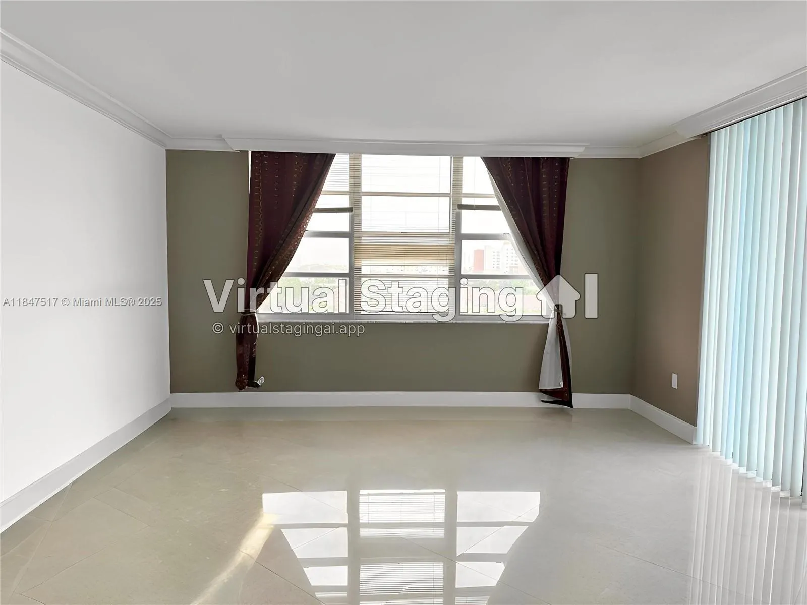 2780 NE 183rd St, #717