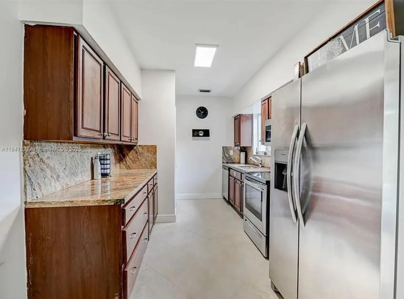 800 SW 26th Ct