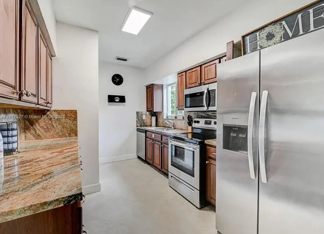 800 SW 26th Ct
