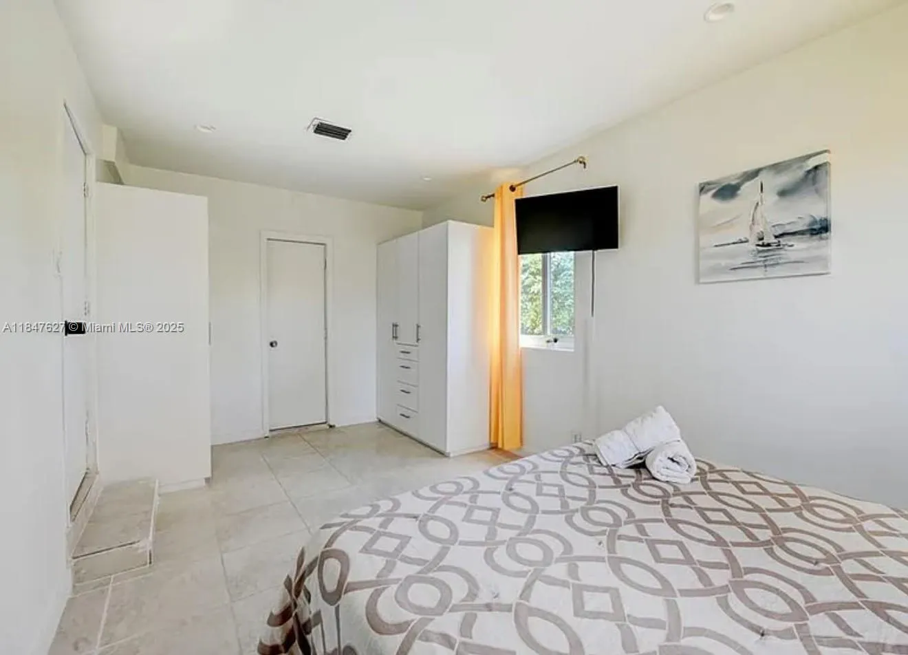 800 SW 26th Ct