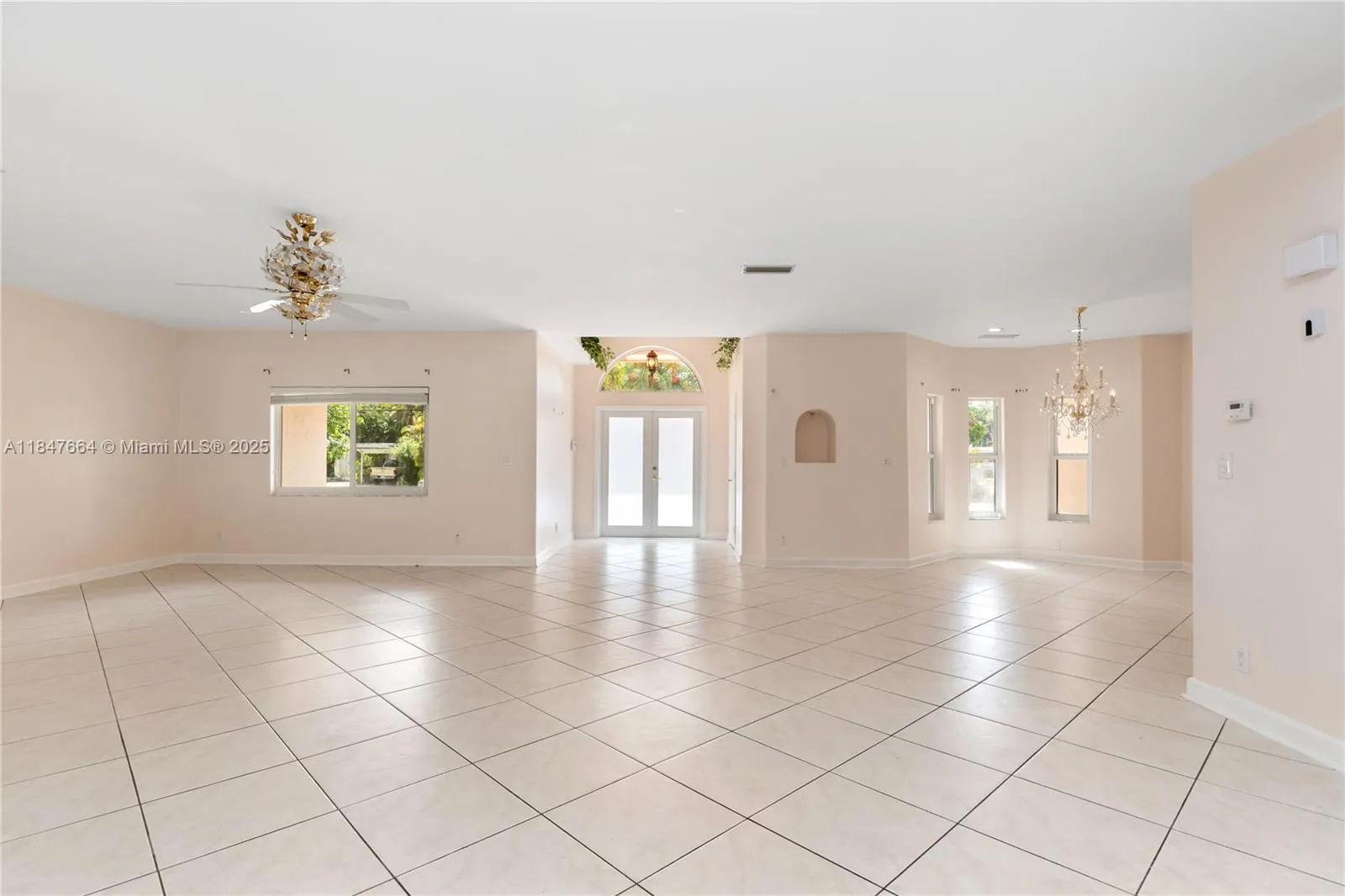 424 Bayberry Dr