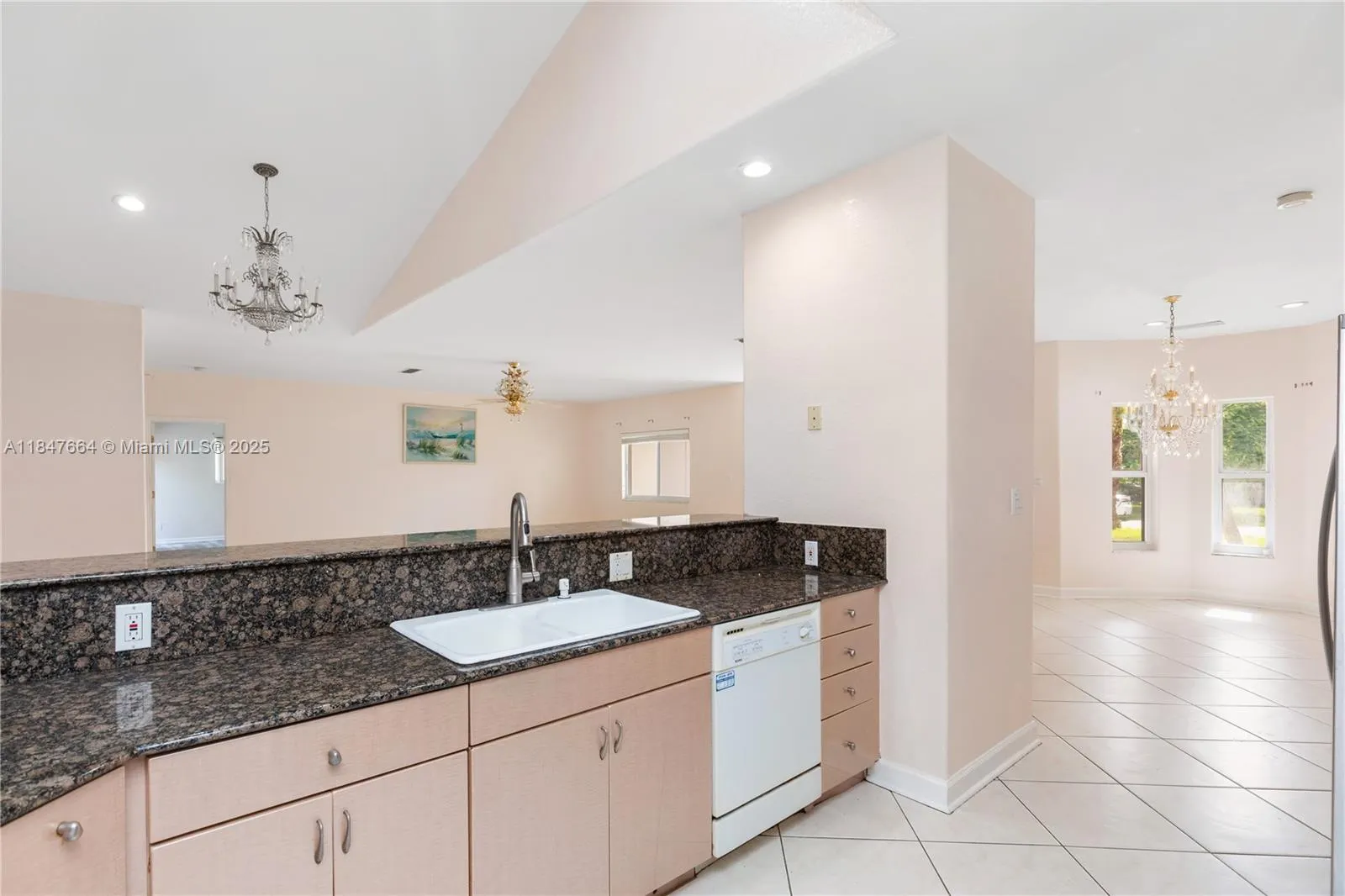 424 Bayberry Dr