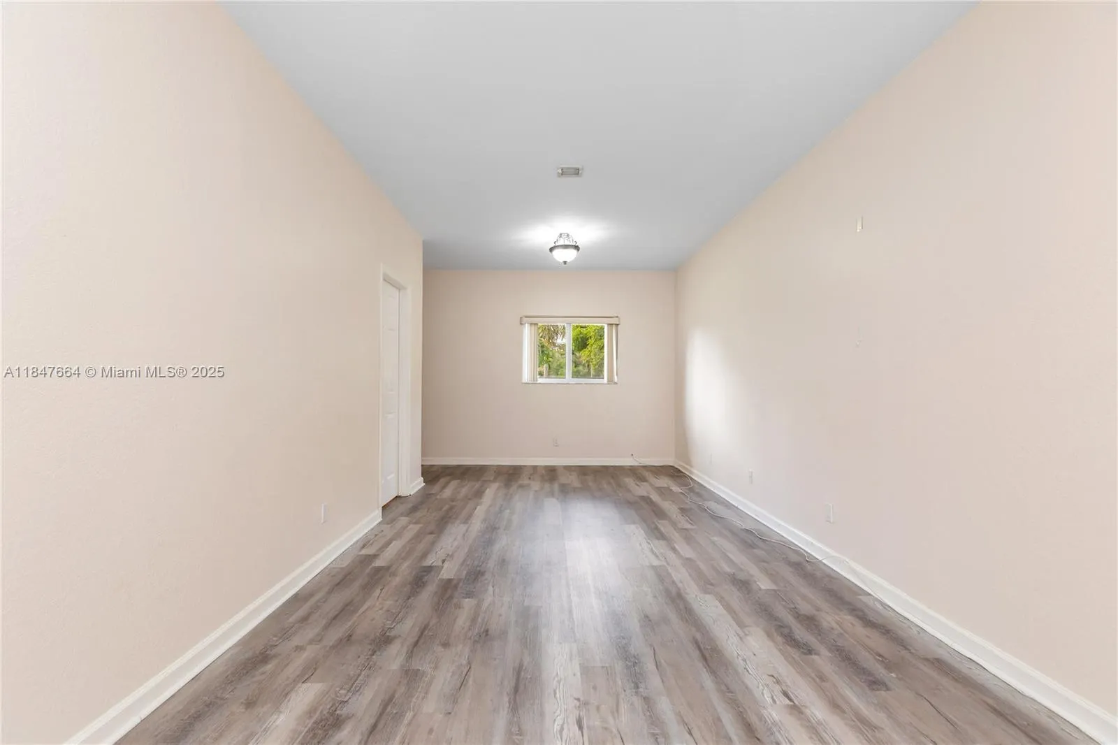 424 Bayberry Dr