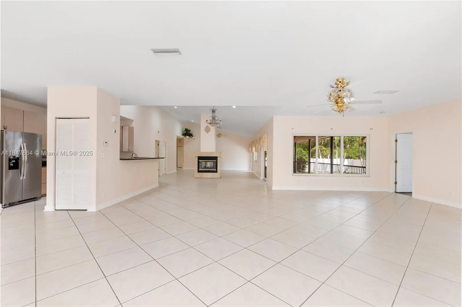 424 Bayberry Dr