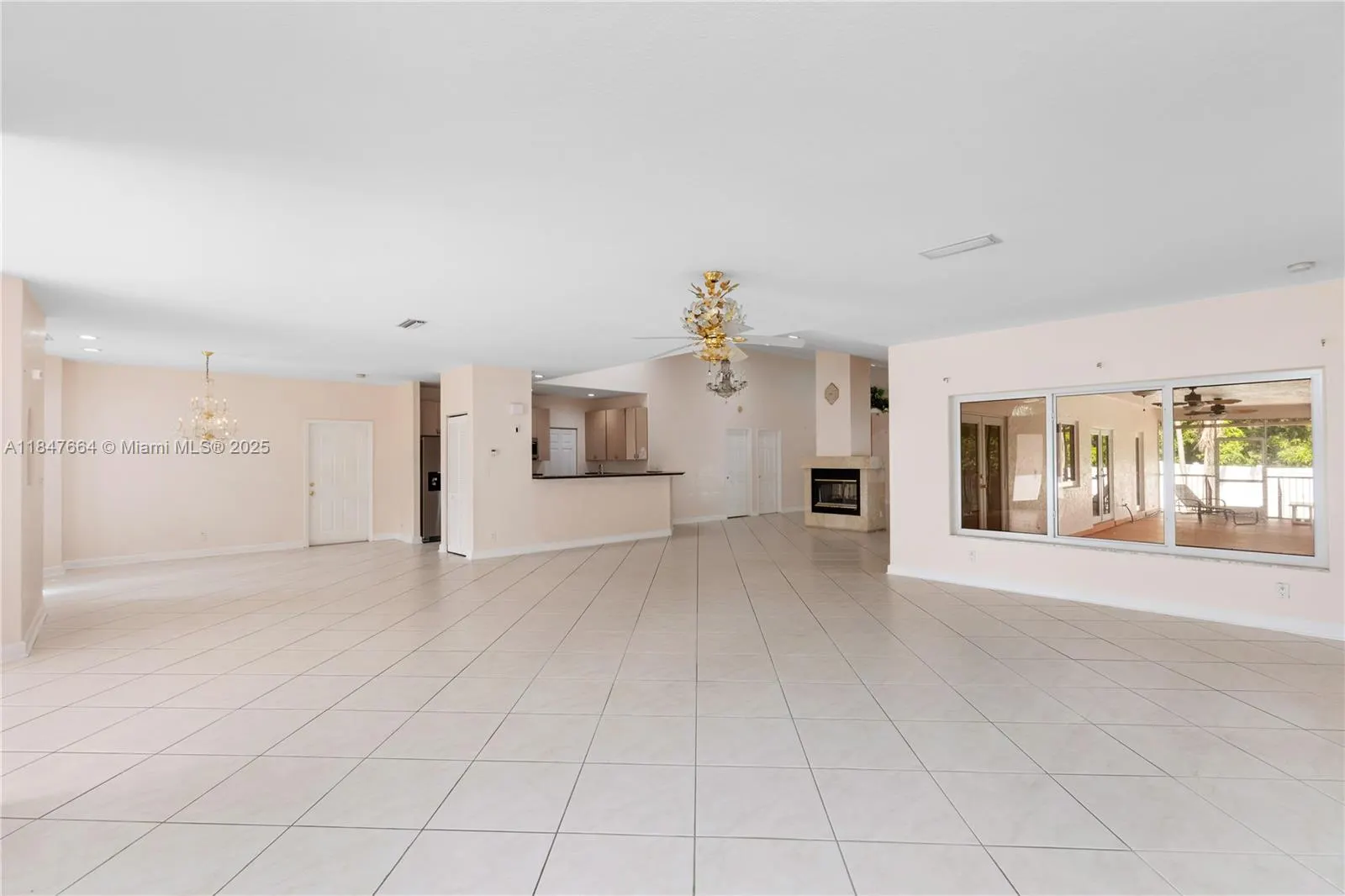 424 Bayberry Dr