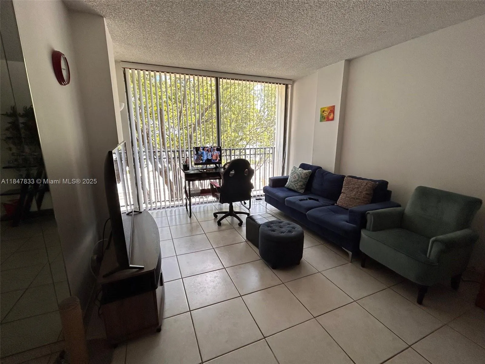 16909 N Bay Rd, #320