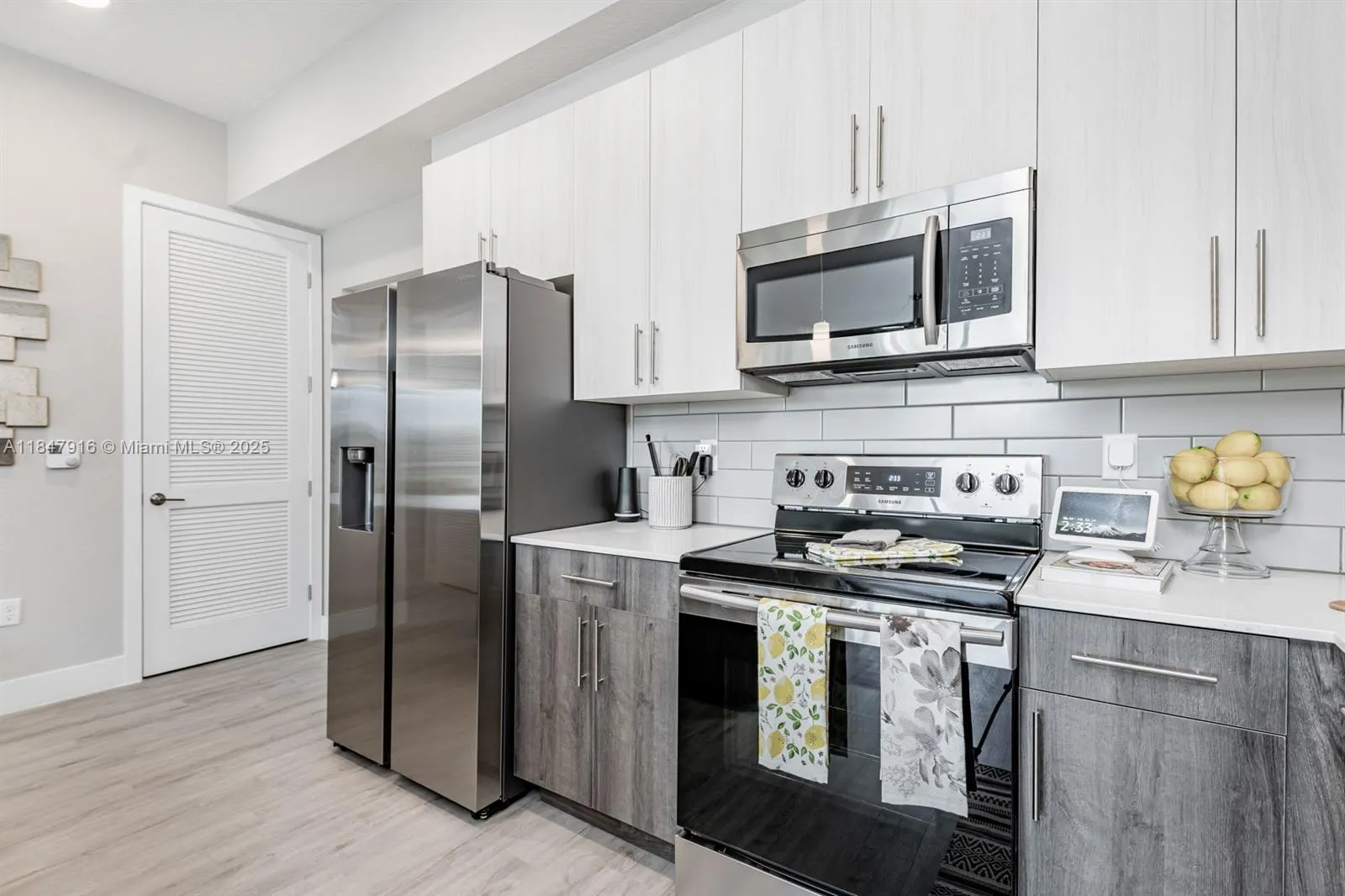 9097 NW 57th STREET, #401