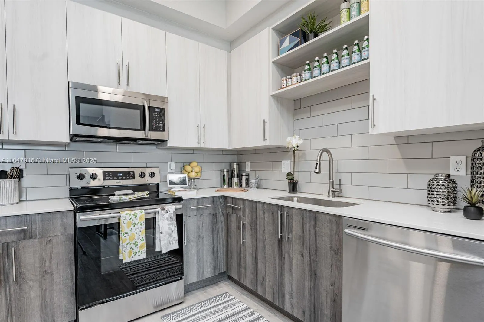 9097 NW 57th STREET, #401