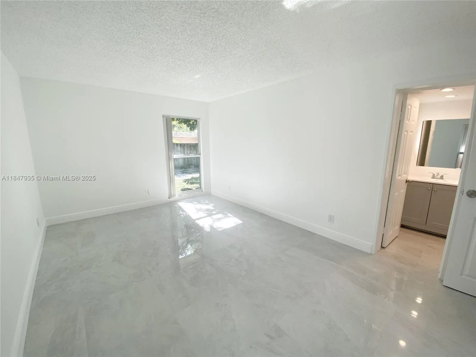 7805 NW 67th Ave, #7805