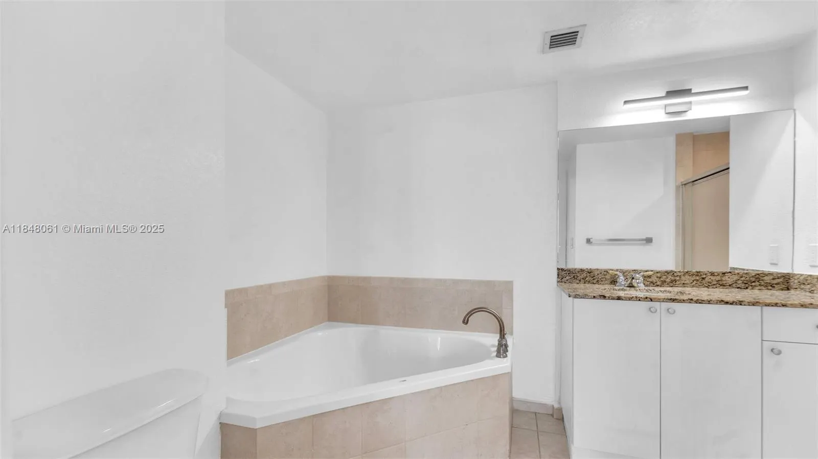 1830 Radius Dr, #405