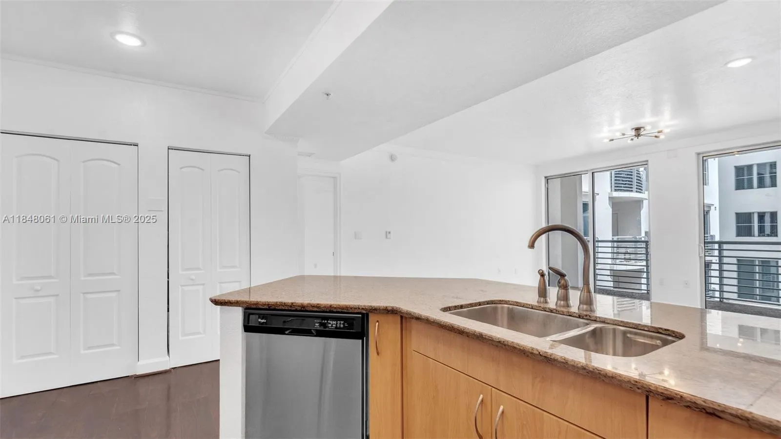 1830 Radius Dr, #405