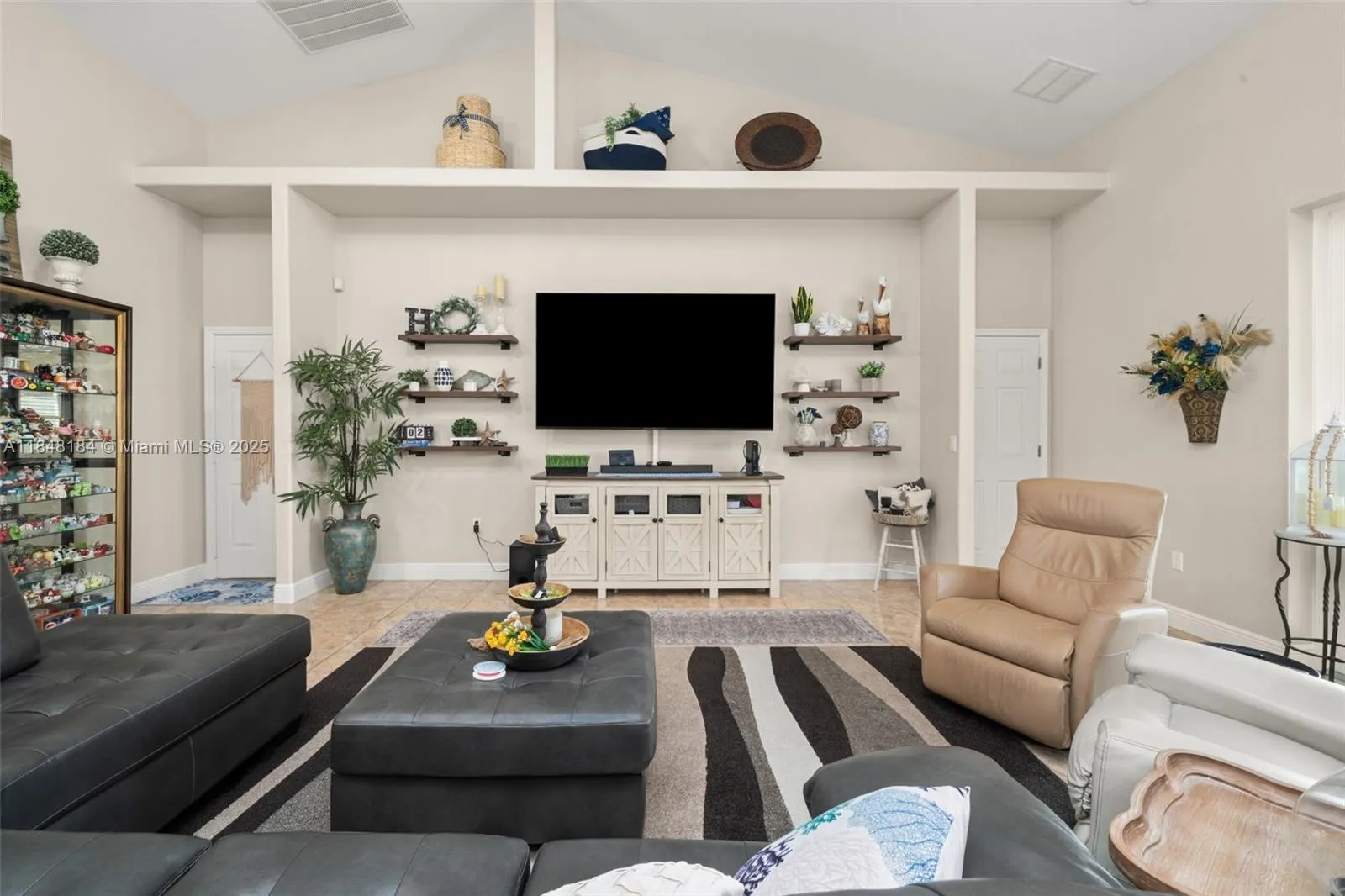 5639 Angelo Circle