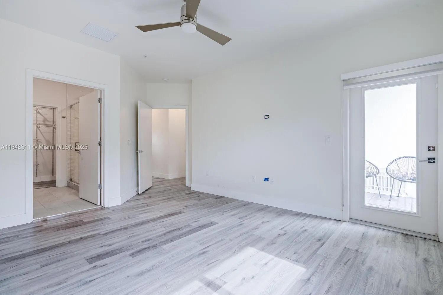 891 NW 45th Ter