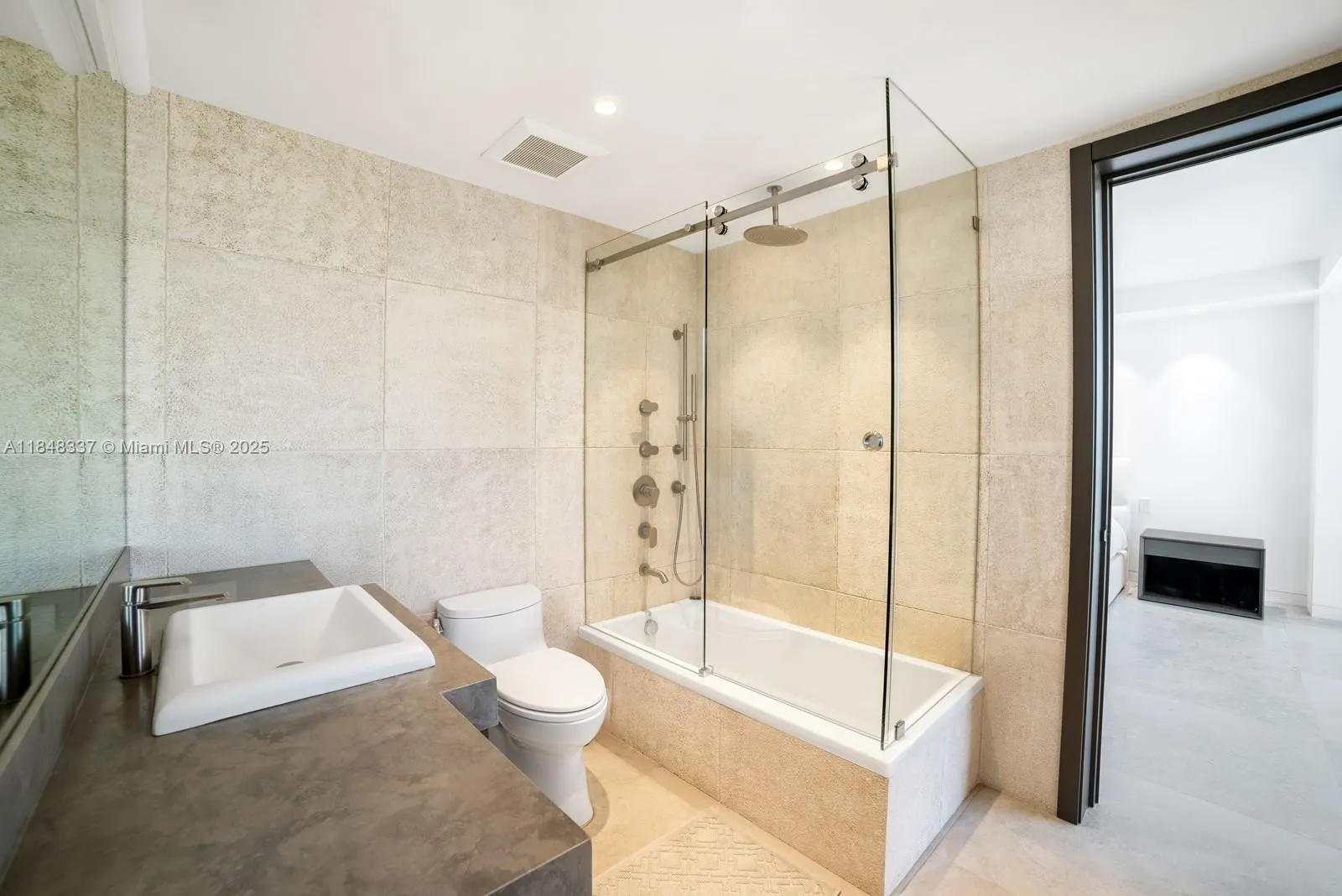 10155 Collins Ave, #1710