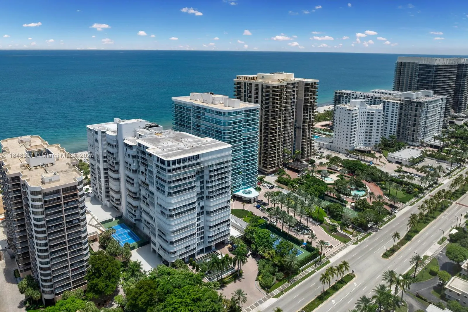 10155 Collins Ave, #1710