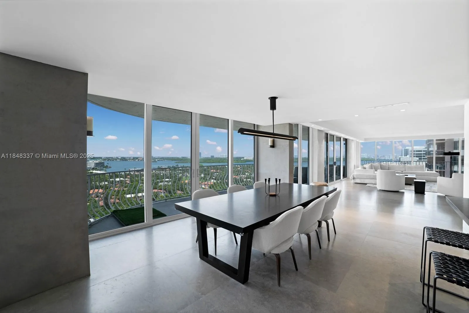 10155 Collins Ave, #1710