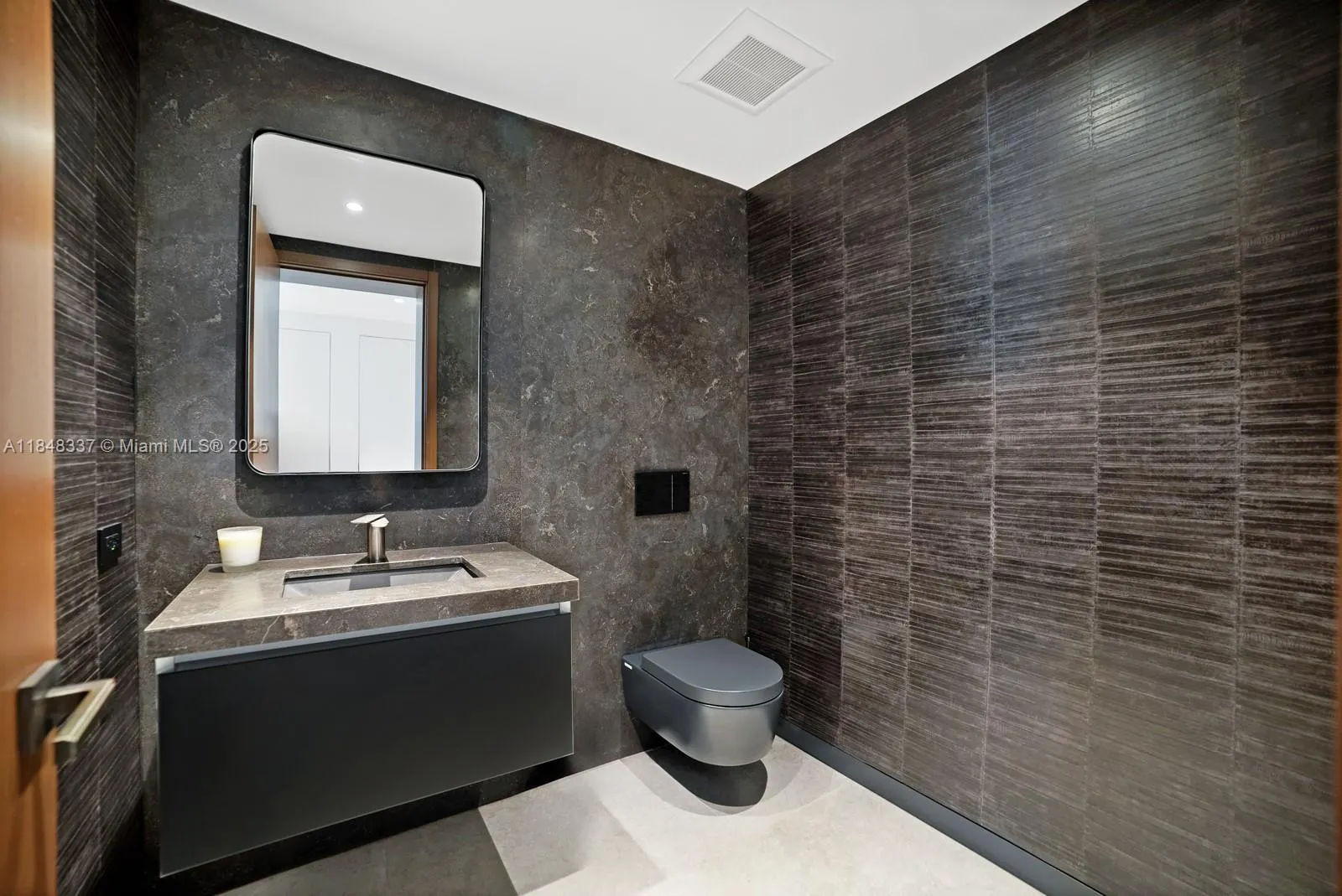 10155 Collins Ave, #1710