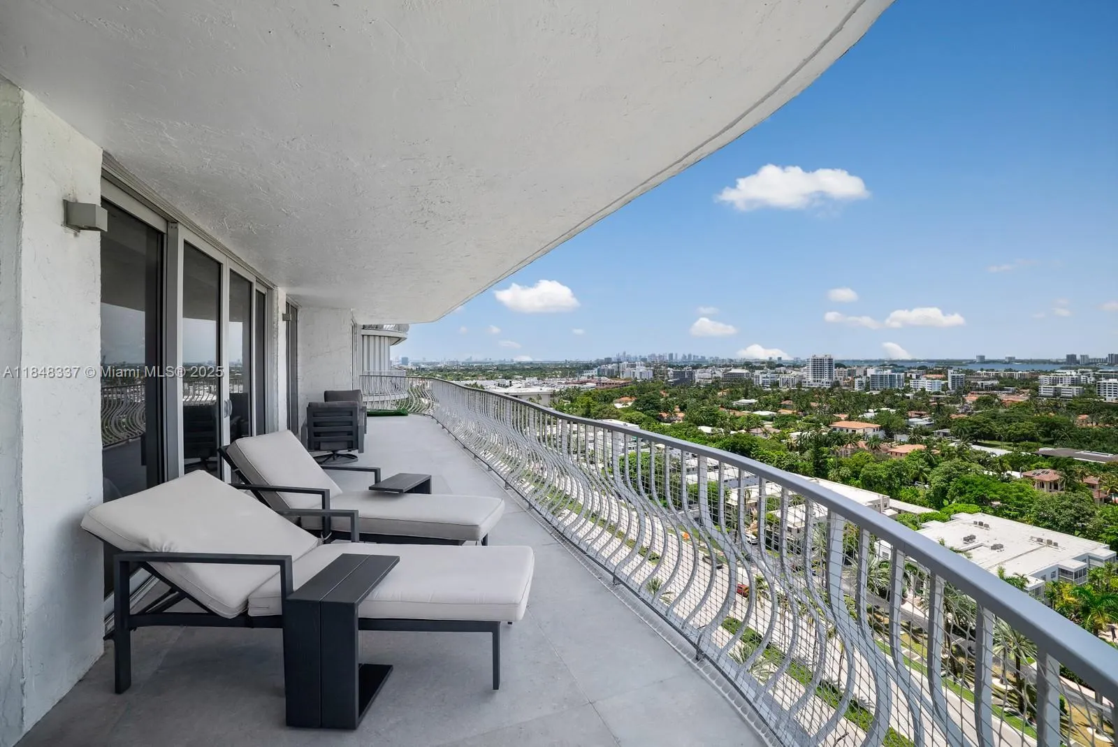 10155 Collins Ave, #1710